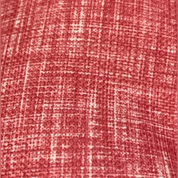 #H11 - NWT Tommy Bahama Magenta Textured Indoor/Outdoor Cloth Napkins, Set of 6 - Picture 4 of 10